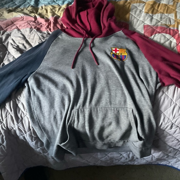 FC Barcelona Men's Pullover Hoodie Sweater Size M, Tri-Color Soccer FCB Barca - Picture 1 of 4